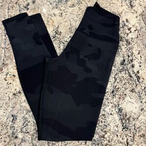 ALO black camouflage legging
